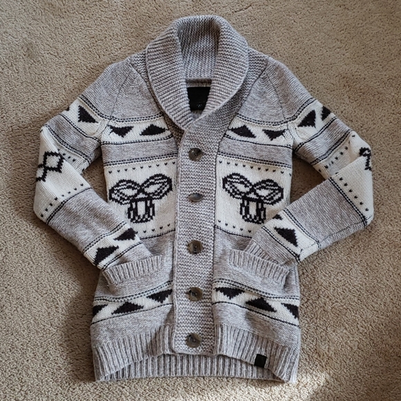 Aritzia Sweaters - TNA sweater